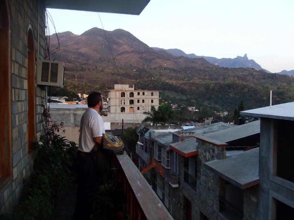 سيليتلا Hotel Guzman المظهر الخارجي الصورة